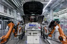 bmw-group-plant-dingolfing-assembly-07-2023-2250px.webp