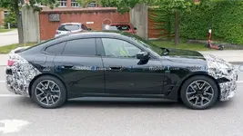 bmw-i4-facelift-spy-photos.webp