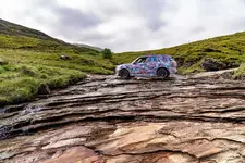the-new-mini-countryman-in-scotland-08-2023-2250px.webp
