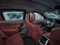 81-the-new-bmw-760i-xdrive-protection-08-23-1999px.webp