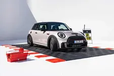 cooper-works-bulldog-racing-edition-08-2023-2250px.webp