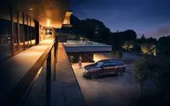 Bentayga EWB Mulliner - 5.webp