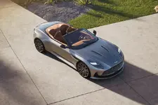 Aston Martin DB12 Volante_2.webp