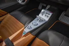 8_interior.webp