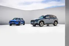 i-cooper-se-mini-countryman-se-all4-09-2023-2250px.webp