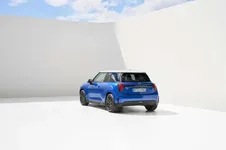 P90518422-mini-cooper-se-09-2023-2250px.webp