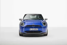 P90518427-mini-cooper-se-09-2023-2250px.webp