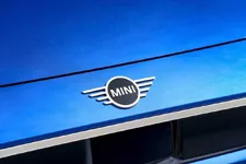 P90518447-mini-cooper-se-09-2023-2250px.webp