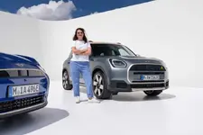 -se-and-the-mini-countryman-se-all4-09-2023-2250px.webp
