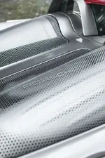 Porsche-Carrera-GT-kaufen-60-1000x1500.webp