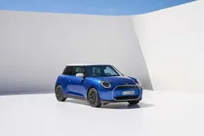 P90518414-mini-cooper-se-09-2023-2249px.webp