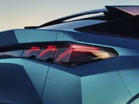 PEUGEOT_E_3008_2309PJ_303_FR (1).webp