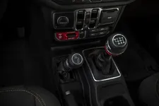 JP024_119GL.webp