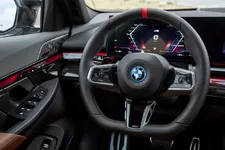 3170-the-bmw-i5-m60-xdrive-interior-10-2023-2250px.webp