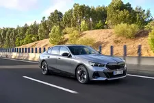 23110-the-bmw-i5-m60-xdrive-driving-10-2023-2250px.webp