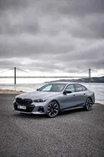 136-the-bmw-i5-m60-xdrive-still-shot-10-2023-999px.webp