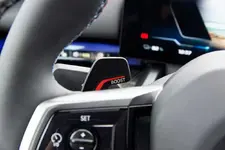 3109-the-bmw-i5-m60-xdrive-interior-10-2023-2247px.webp