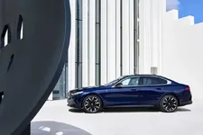 3040-the-bmw-i5-edrive40-still-shot-10-2023-2249px.webp