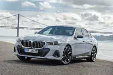 90522985-the-bmw-i5-edrive40-static-10-2023-2247px.webp