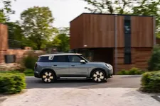 P90528210-mini-countryman-se-all4-10-2023-2250px.webp