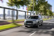 P90528198-mini-countryman-se-all4-10-2023-2250px.webp