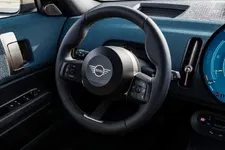 P90528258-mini-countryman-se-all4-10-2023-2250px.webp