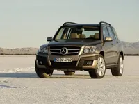 Mercedes-Benz-GLK-Class_2010_800x600_wallpaper_03.webp