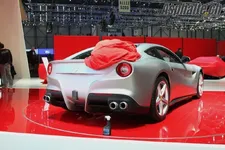 ferari-f12-berlinetta-13.webp