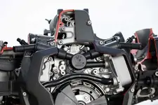 29967-bmw-r-1300-gs-cut-away-engine-10-2023-2250px.webp