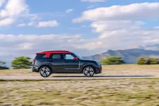 i-john-cooper-works-countryman-all4-11-2023-2250px.webp