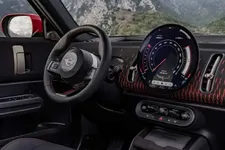 i-john-cooper-works-countryman-all4-11-2023-2250px.webp
