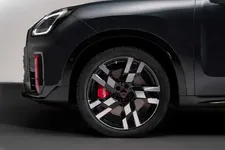 i-john-cooper-works-countryman-all4-11-2023-2250px.webp