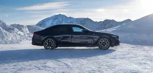 P90532623-bmw-5-series-soelden-11-2023-3101px.webp