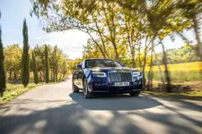 ucana-purple-on-location-in-provence-france-2249px.webp