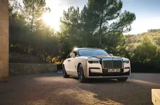 e-and-bronze-on-location-in-provence-france-2289px.webp