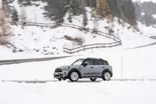 33912-mini-cooper-s-countryman-all4-12-2023-2250px.webp