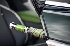 P90534974-rolls-royce-spectre-enchanting-2250px.webp