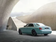 P90535397-rolls-royce-ghost-1988px.webp
