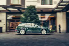 Bentley x Peninsula - 4.webp