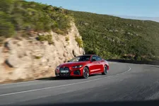 new-bmw-4-series-coup-driving-shots-01-2024-2250px.webp