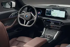 w-bmw-4-series-convertible-interior-01-2024-2250px.webp