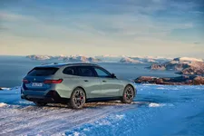 -bmw-i5-edrive40-touring-still-shot-02-2024-2248px.webp