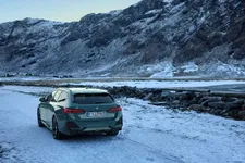 -bmw-i5-edrive40-touring-still-shot-02-2024-2249px.webp