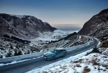 new-bmw-i5-edrive40-touring-driving-02-2024-2197px.webp