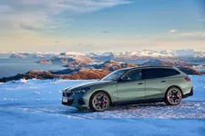 -bmw-i5-edrive40-touring-still-shot-02-2024-2248px.webp