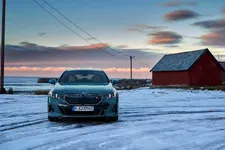 -bmw-i5-edrive40-touring-still-shot-02-2024-2250px.webp