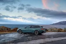 -bmw-i5-edrive40-touring-still-shot-02-2024-2250px.webp