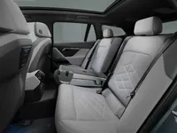 ve40-touring-in-the-studio-interior-02-2024-2000px.webp