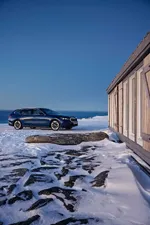 -bmw-520d-xdrive-touring-still-shot-02-2024-1000px.webp