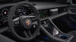 Taycan_Interior.webp